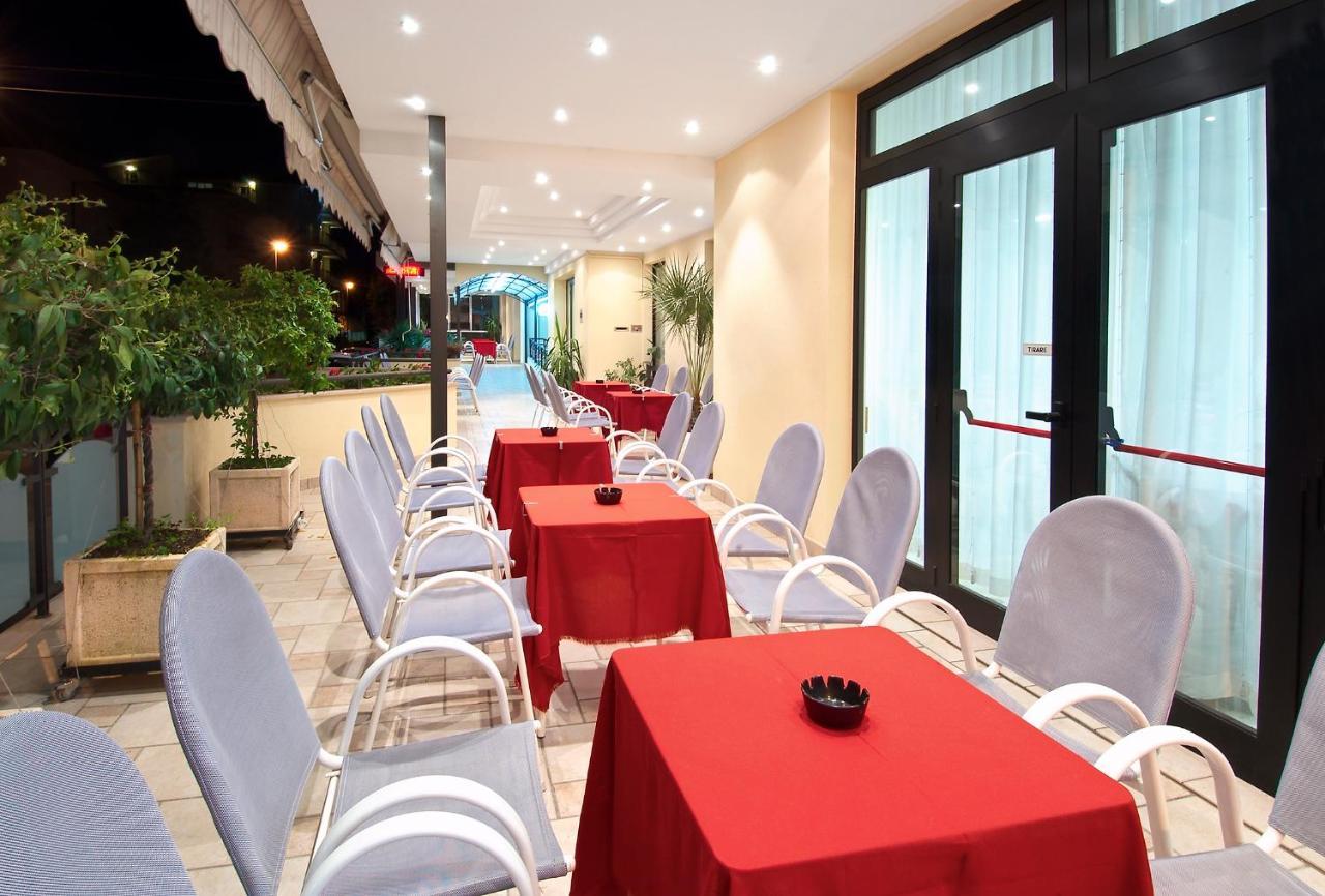 Hotel Villa Lieta Rimini Exteriör bild